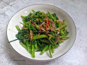 resepi kangkung goreng belacan sedap 1